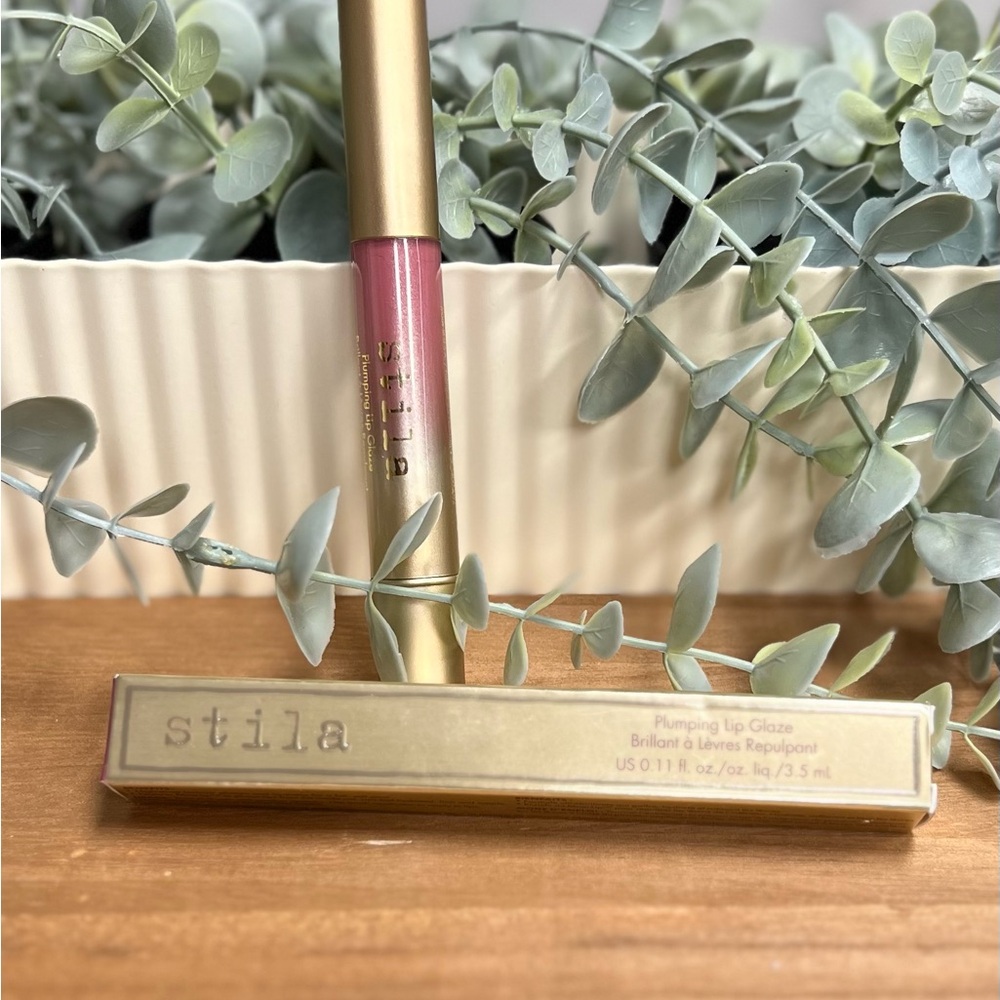 Stila Plumping Lip Glaze -